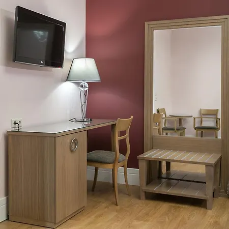 Anaktorikon Boutique 特里波利斯