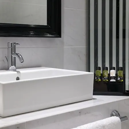 酒店 Anaktorikon Boutique 特里波利斯